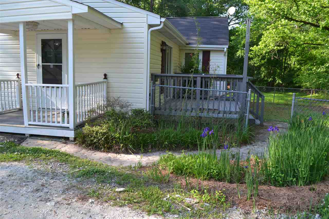 4623 Bragg Road Durham, NC 27704 - Photo 24 of 25 Beautiful Iris Variety Flowers