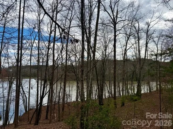 $299,900 | 35 Mountain Parkway, Mill Spring, NC 28756