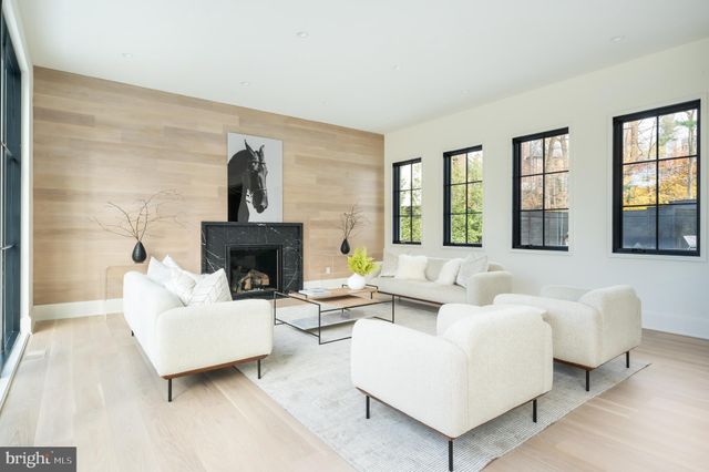 $10,000,000 | 3022 University Terrace Northwest, Washington, DC 20016