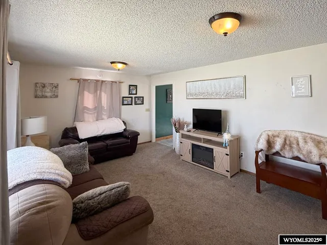 $369,000 | 655 Amoretti Street, Lander, WY 82520