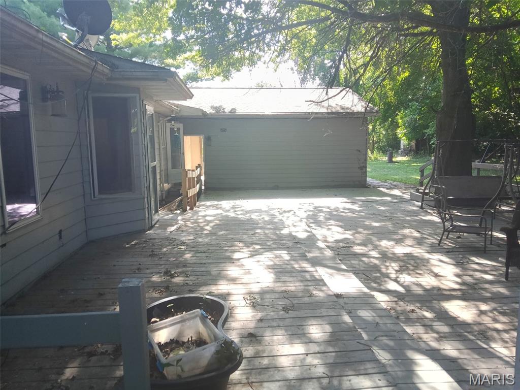 16678 Conrad Road Brighton, IL 62012 - Photo 5 of 39