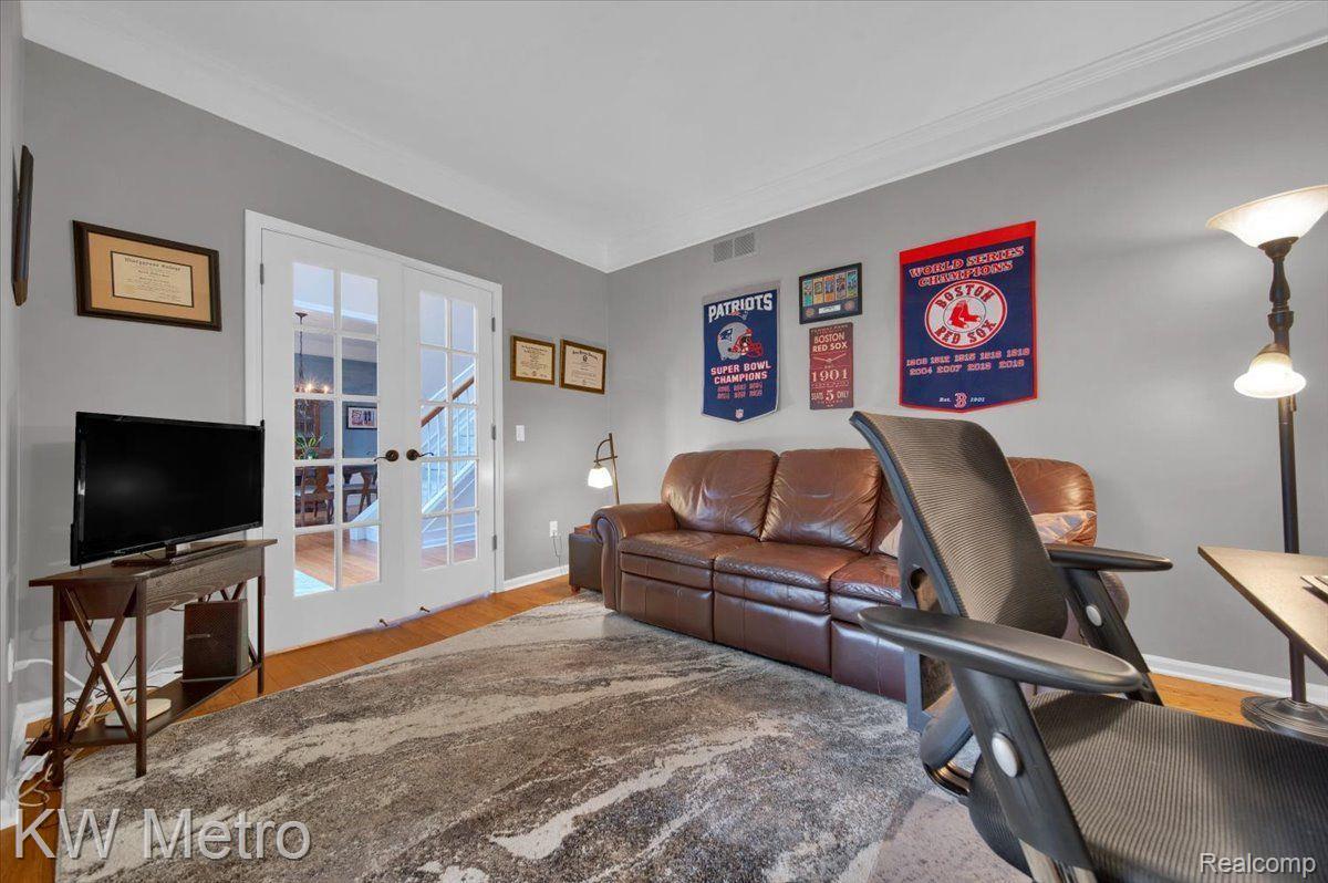 1945 Catlin Drive Rochester, MI 48306 - Photo 18 of 59 Gallery Image 18