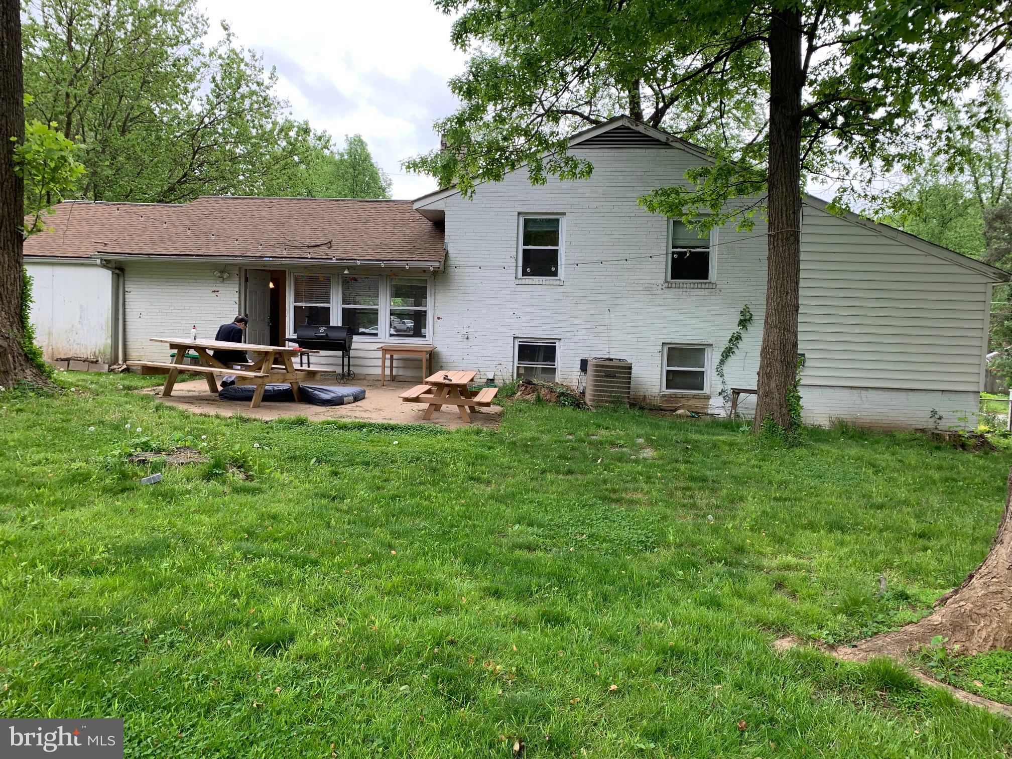 5402 Juliet Street Springfield, VA 22151 - Photo 3 of 22