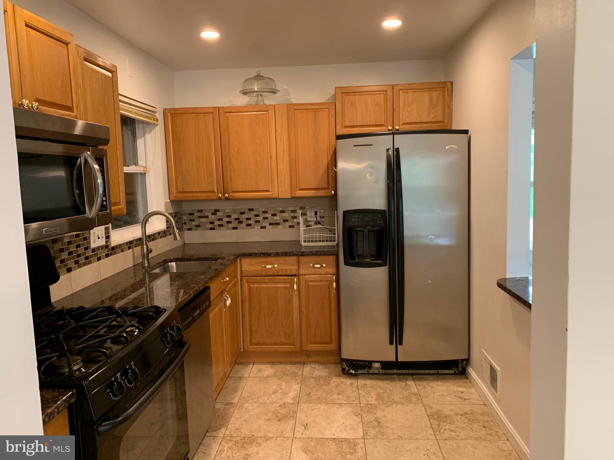 5402 Juliet Street Springfield, VA 22151 - Photo 6 of 22