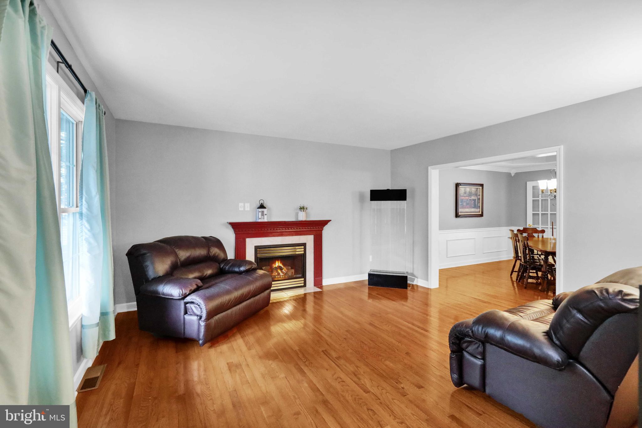 4189 Hill Terrace Drive Sinking Spring, PA 19608 - Photo 27 of 73 Living Room