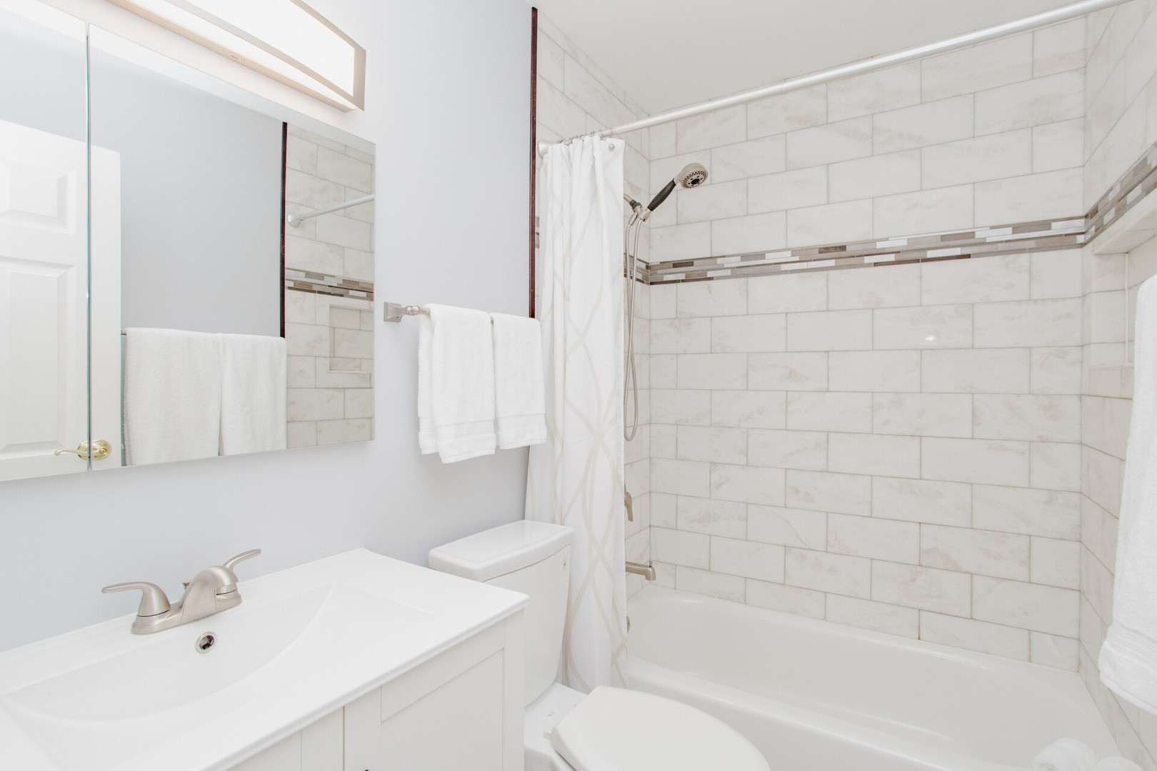 1095 Lancaster Court Hoffman Estates, IL 60169 - Photo 20 of 39