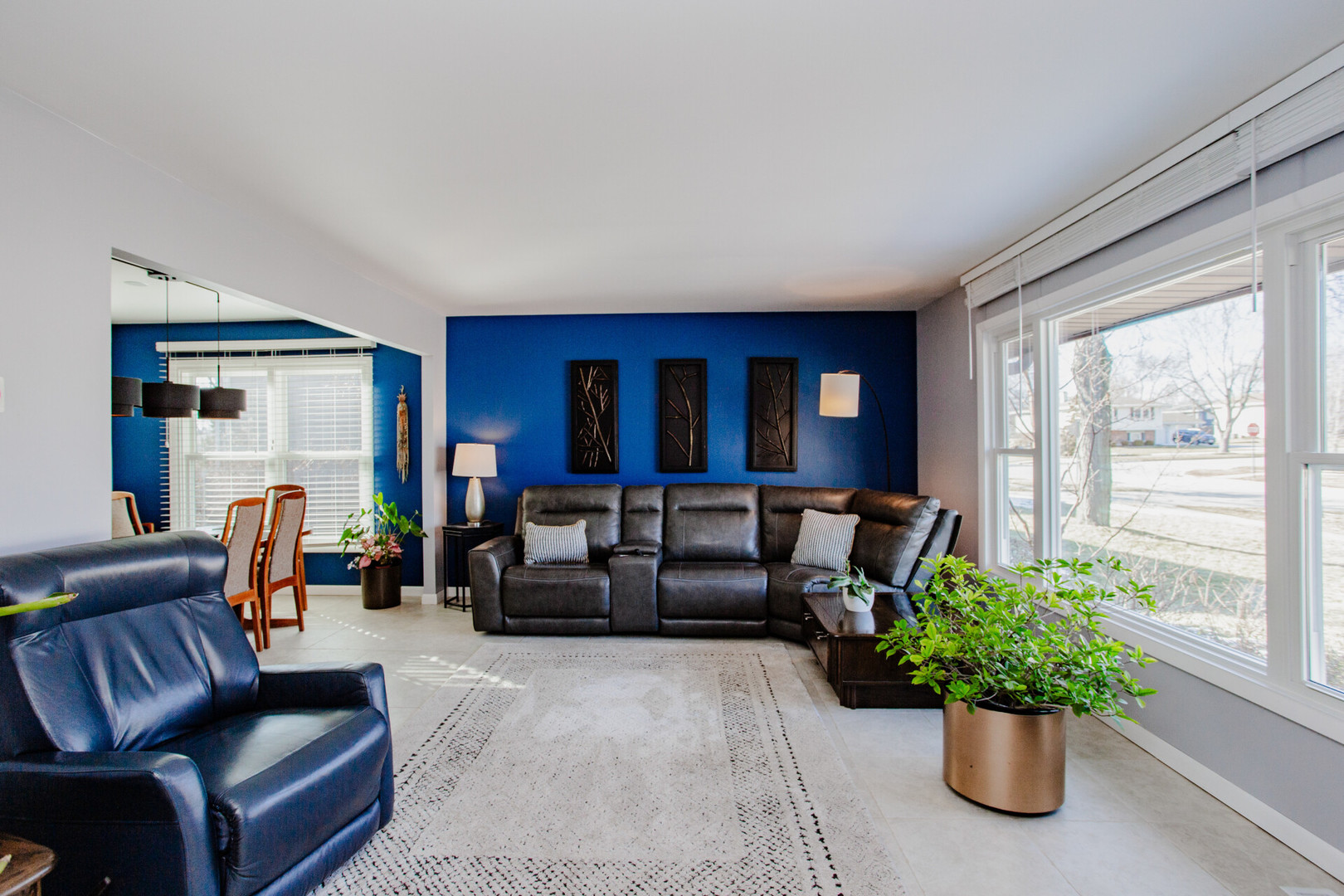 1095 Lancaster Court Hoffman Estates, IL 60169 - Photo 3 of 39