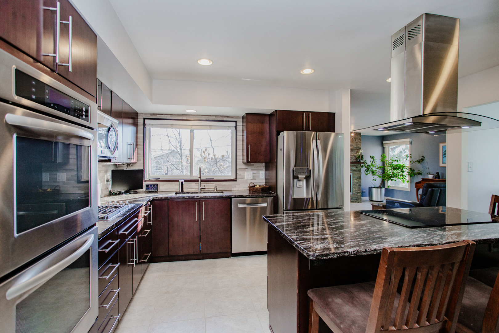 1095 Lancaster Court Hoffman Estates, IL 60169 - Photo 8 of 39