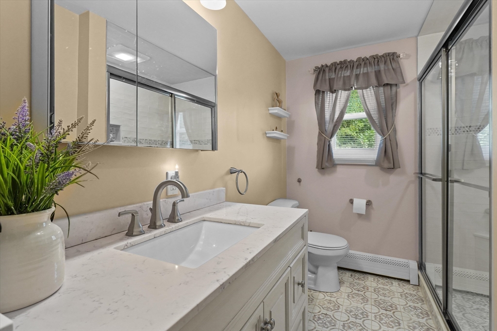 91 Maplewood Road Lynn, MA 01904 - Photo 11 of 42 Gallery Image 11