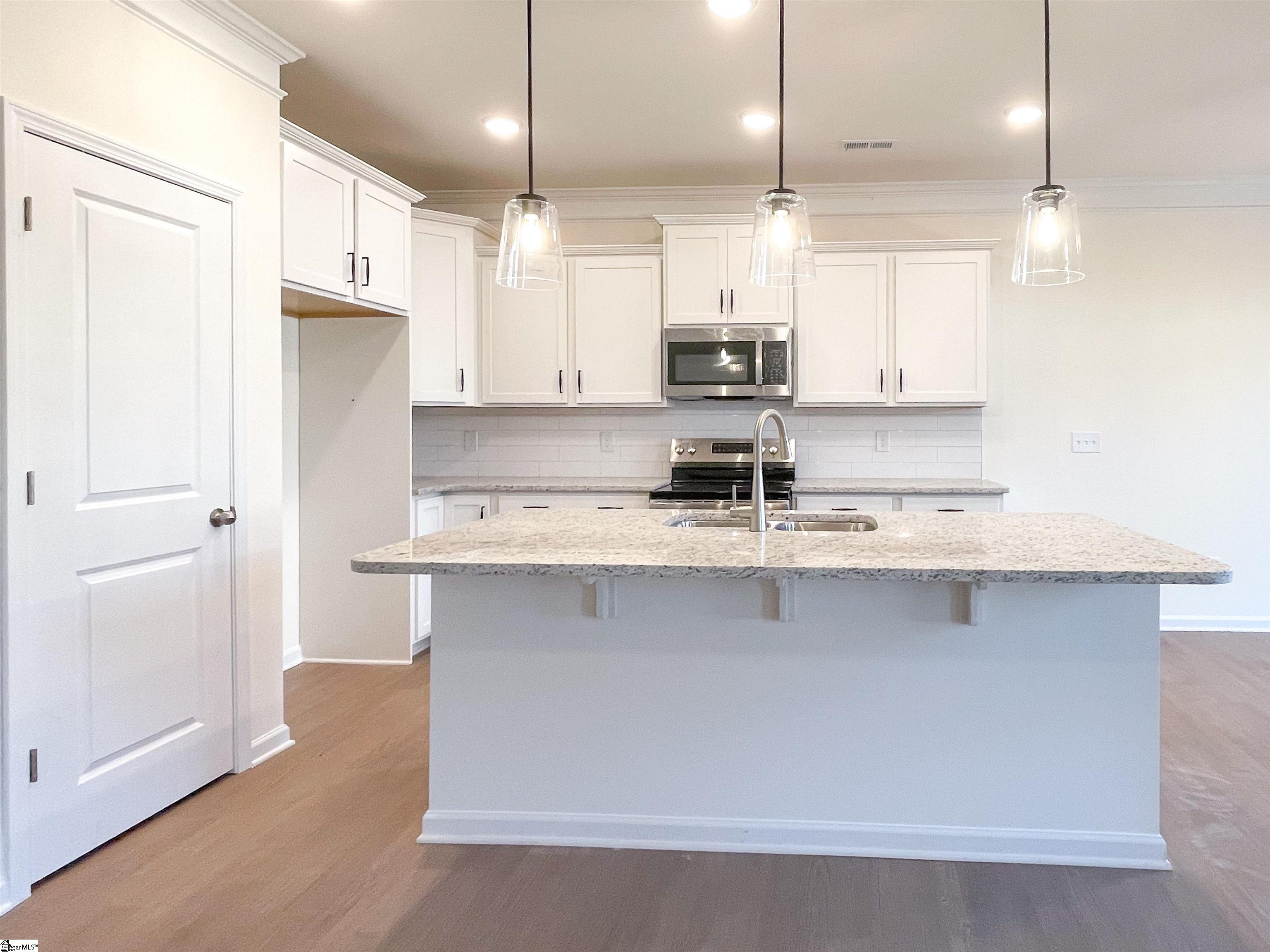261 Pendergast Road Greenville, SC 29605 - Photo 4 of 18 Gallery Image 4