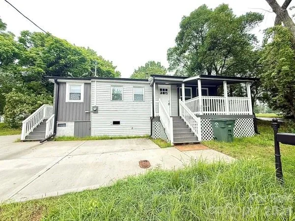 $180,000 | 304 South Derby Avenue, Newton, NC 28658