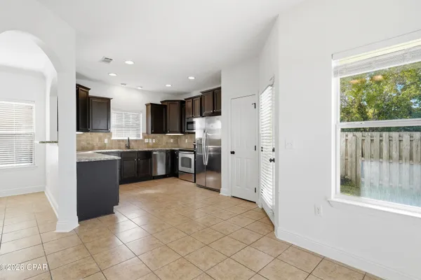 $2,500 | 323 Madison Circle, Panama City Beach, FL 32407