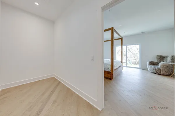 $650,000 | 19 Marina Drive, Des Plaines, IL 60016
