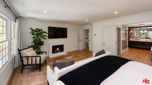 $5,199,000 | 1446 Lindacrest Drive, Beverly Hills, CA 90210