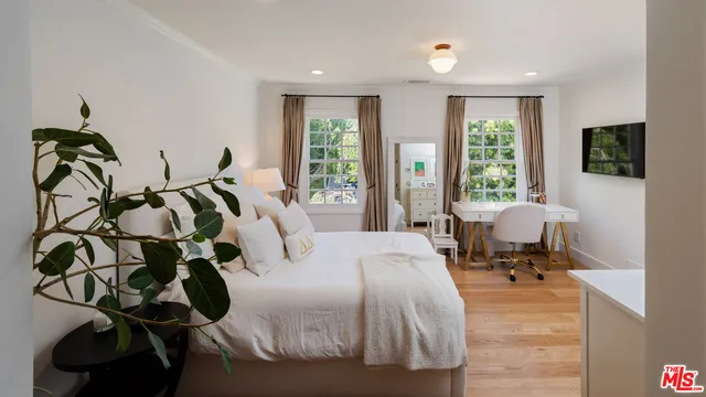 $5,199,000 | 1446 Lindacrest Drive, Beverly Hills, CA 90210