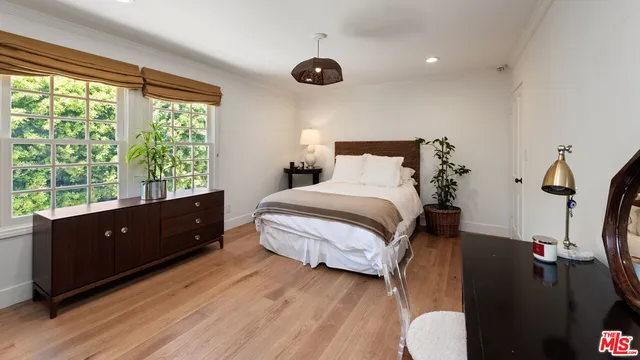 $5,199,000 | 1446 Lindacrest Drive, Beverly Hills, CA 90210