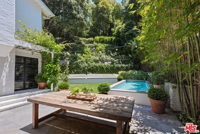 $5,199,000 | 1446 Lindacrest Drive, Beverly Hills, CA 90210