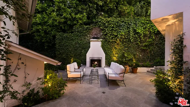 $5,199,000 | 1446 Lindacrest Drive, Beverly Hills, CA 90210