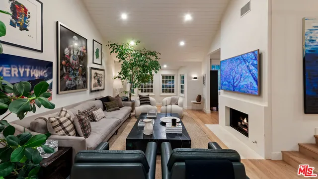$5,199,000 | 1446 Lindacrest Drive, Beverly Hills, CA 90210