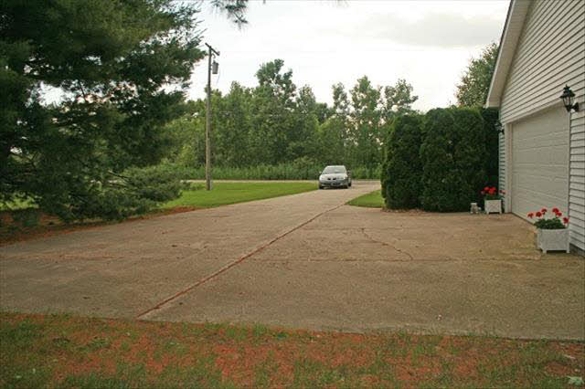 3023 West Albain Road Monroe, MI 48161 - Photo 17 of 17 side view