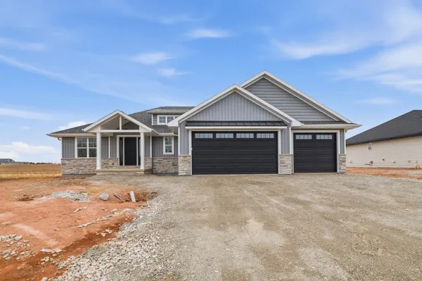 $559,900 | 3740 Edwina Drive, De Pere, WI 54115
