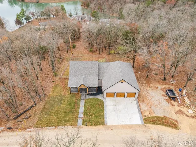 $595,500 | 431 Darcie Drive, Bonne Terre, MO 63628
