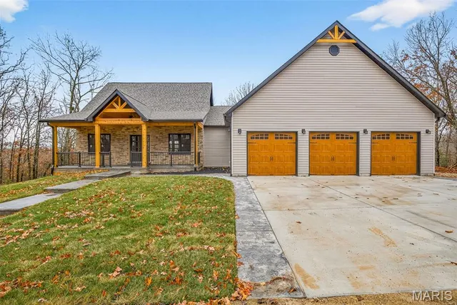 $595,500 | 431 Darcie Drive, Bonne Terre, MO 63628