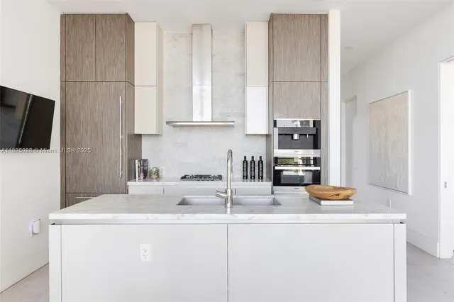 $1,650,000 | 2669 South Bayshore Drive, Unit 804N, Coconut Grove, FL 33133