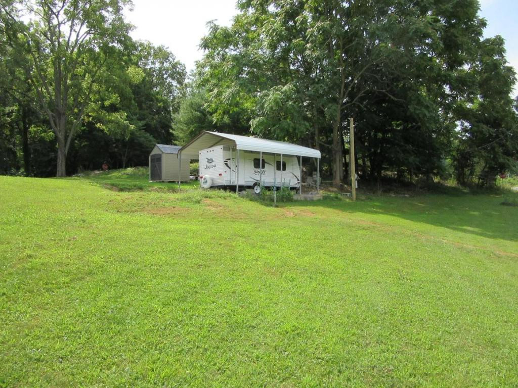 734 Willow Springs Road Elizabethton, TN 37643 - Photo 1 of 9 Photo 1