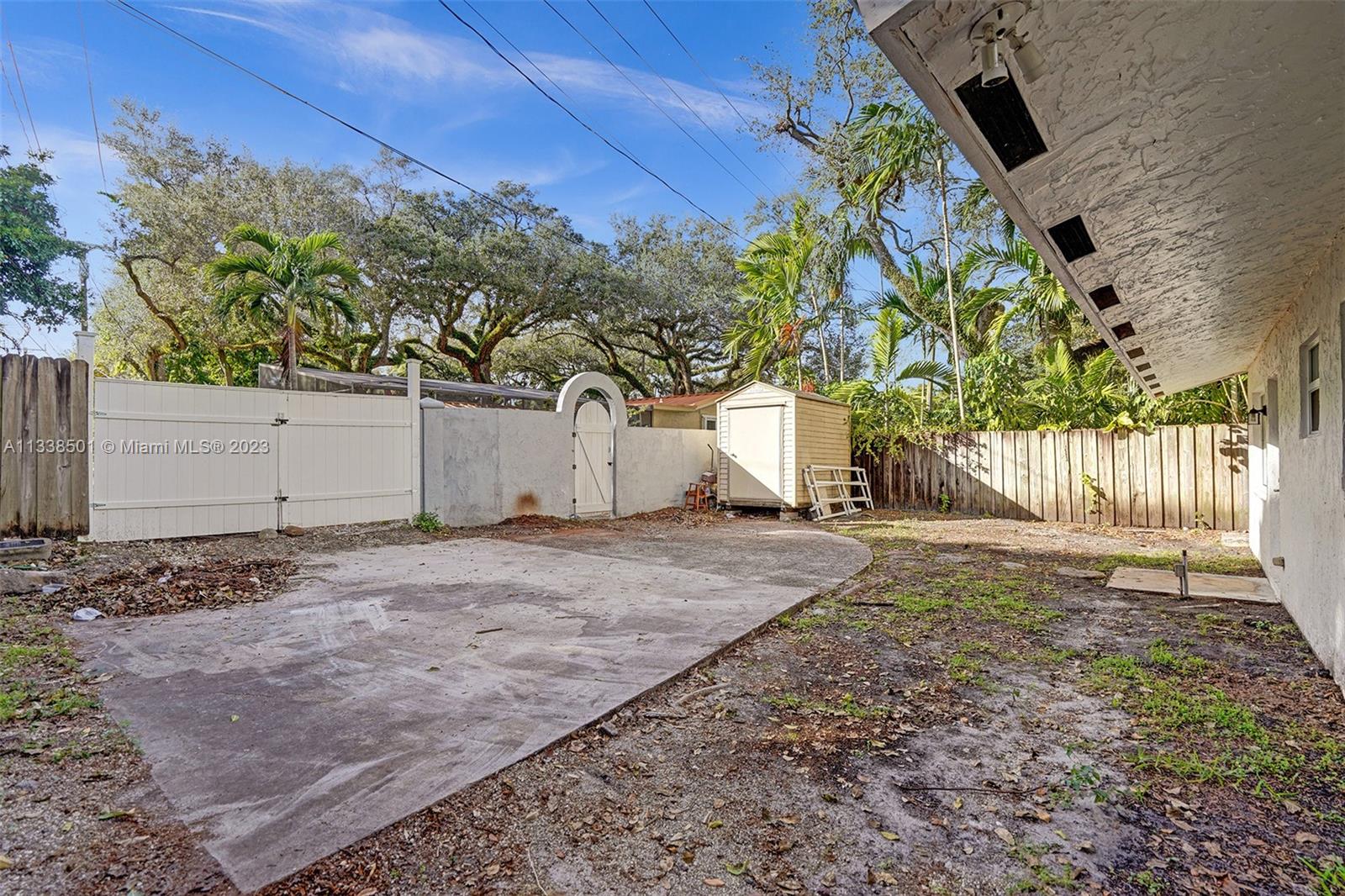 2124 North Park Road Hollywood, FL 33021 - Photo 11 of 43