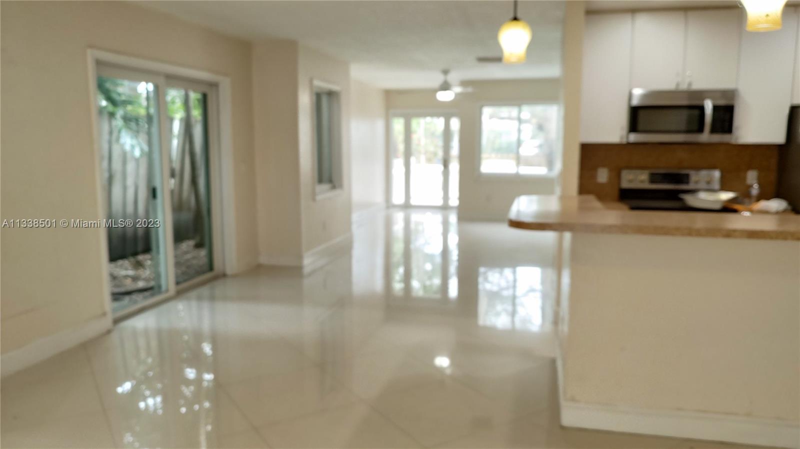 2124 North Park Road Hollywood, FL 33021 - Photo 15 of 43