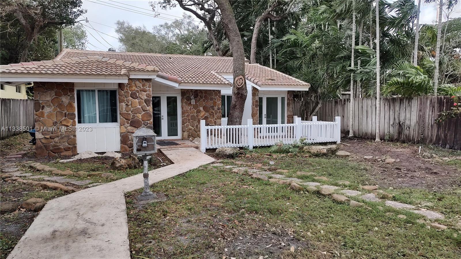 2124 North Park Road Hollywood, FL 33021 - Photo 20 of 43
