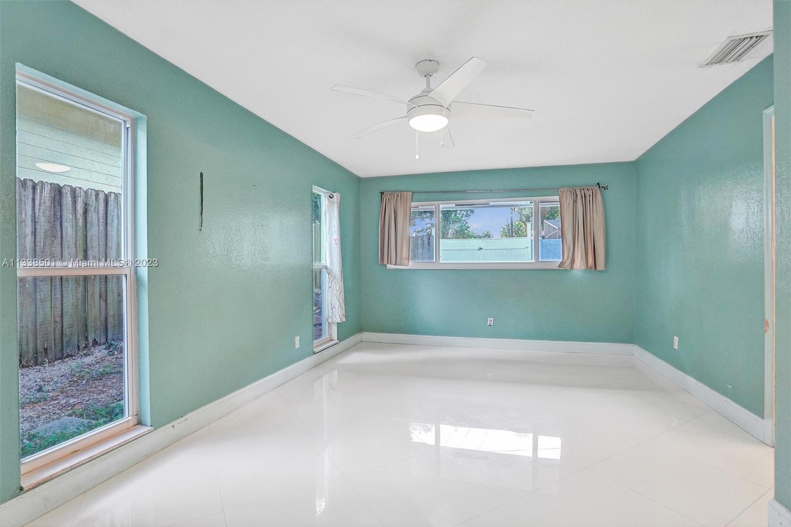 2124 North Park Road Hollywood, FL 33021 - Photo 25 of 43