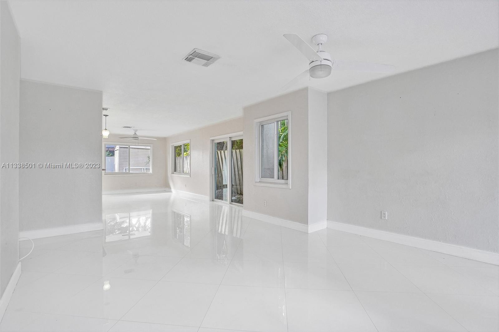 2124 North Park Road Hollywood, FL 33021 - Photo 30 of 43