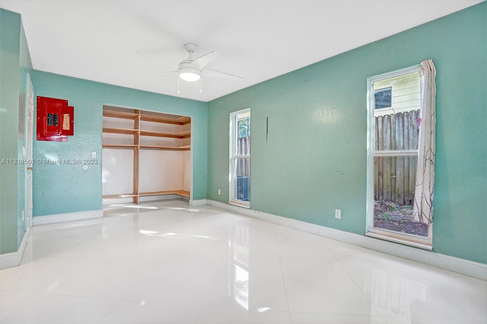 2124 North Park Road Hollywood, FL 33021 - Photo 33 of 43