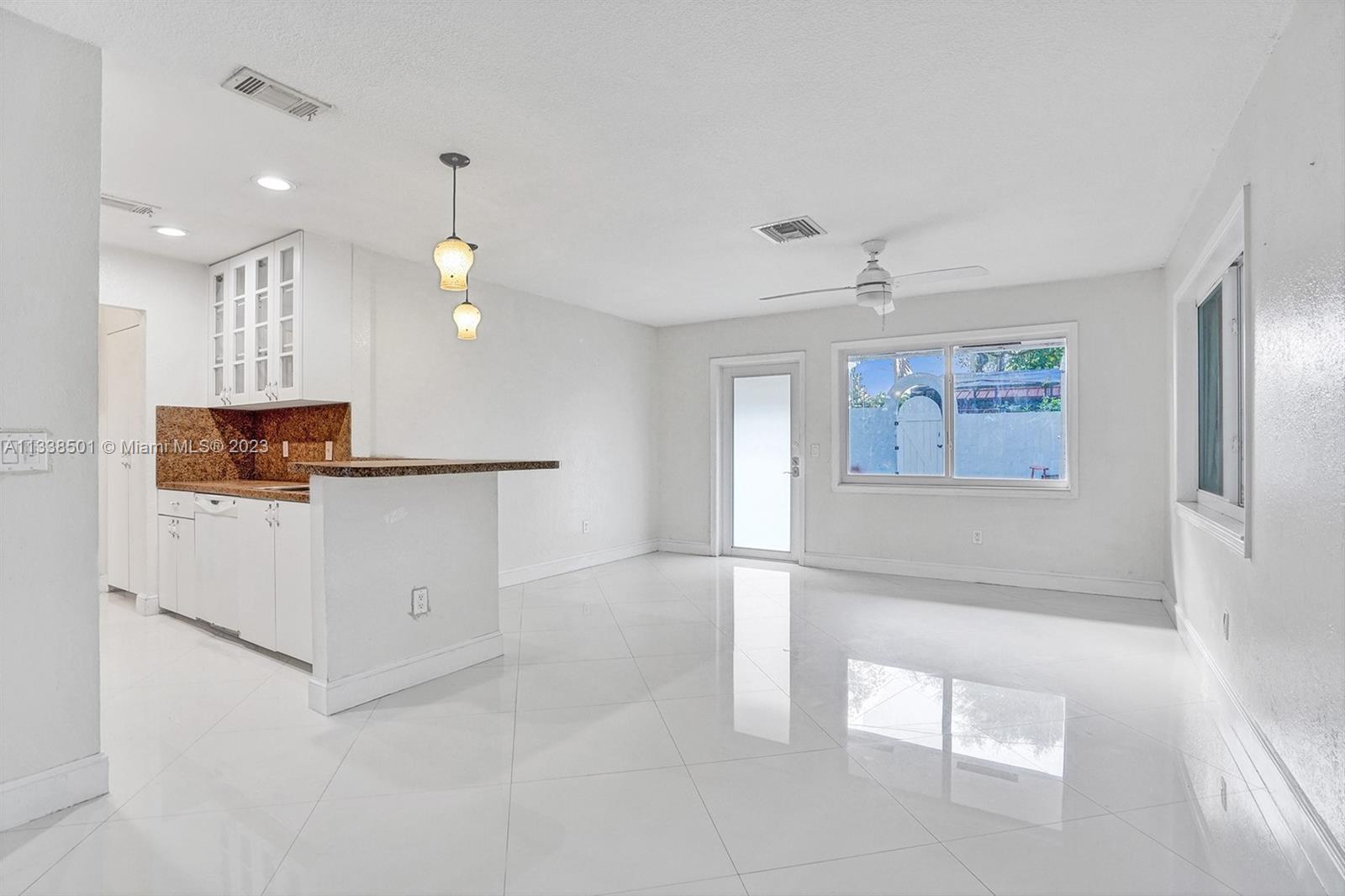 2124 North Park Road Hollywood, FL 33021 - Photo 34 of 43