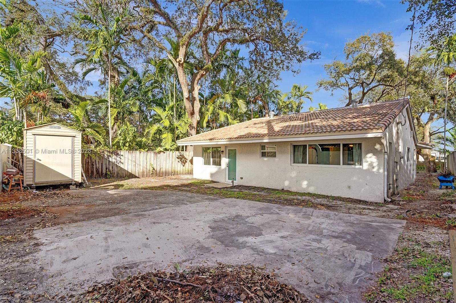 2124 North Park Road Hollywood, FL 33021 - Photo 40 of 43