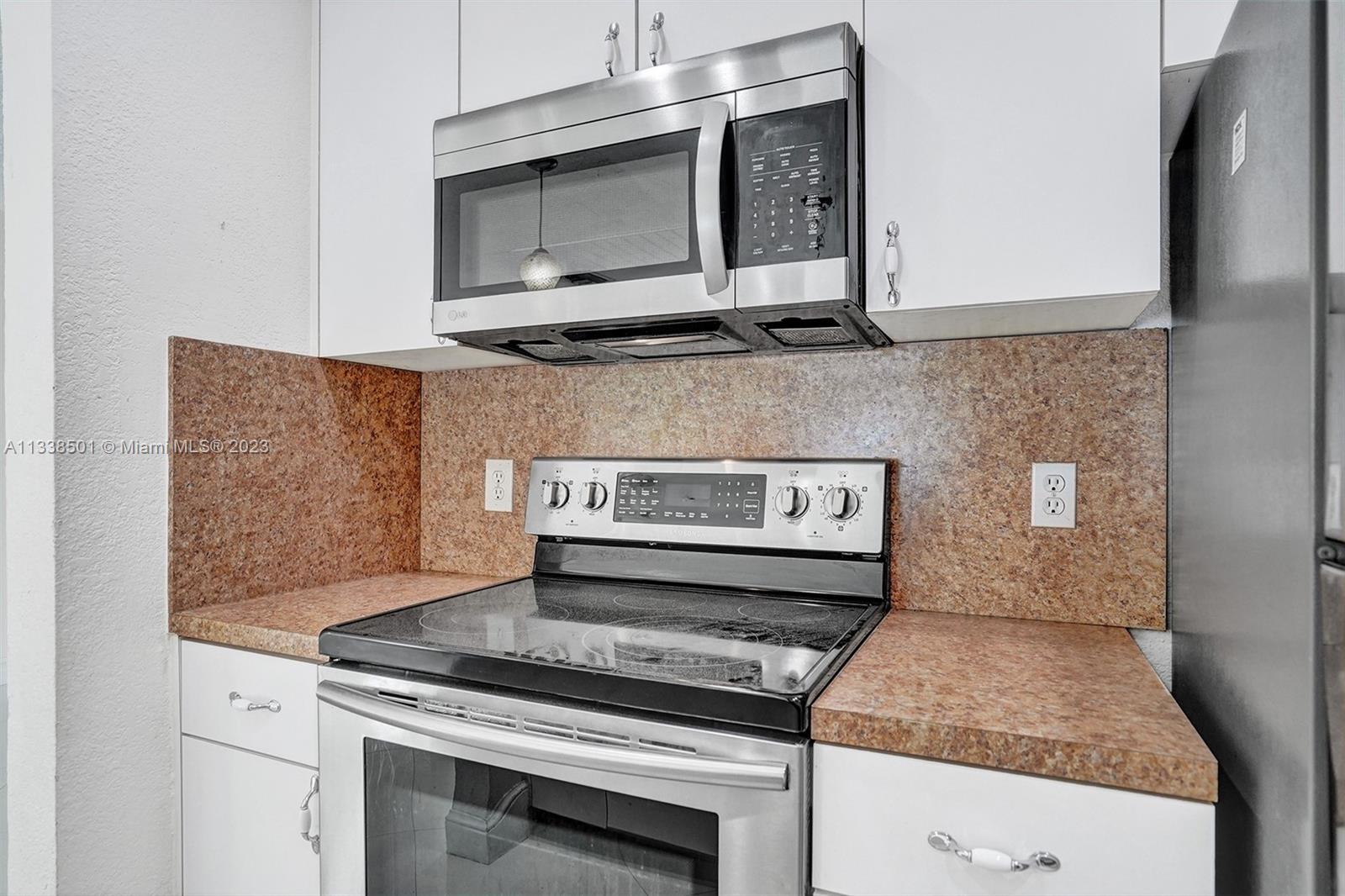 2124 North Park Road Hollywood, FL 33021 - Photo 4 of 43