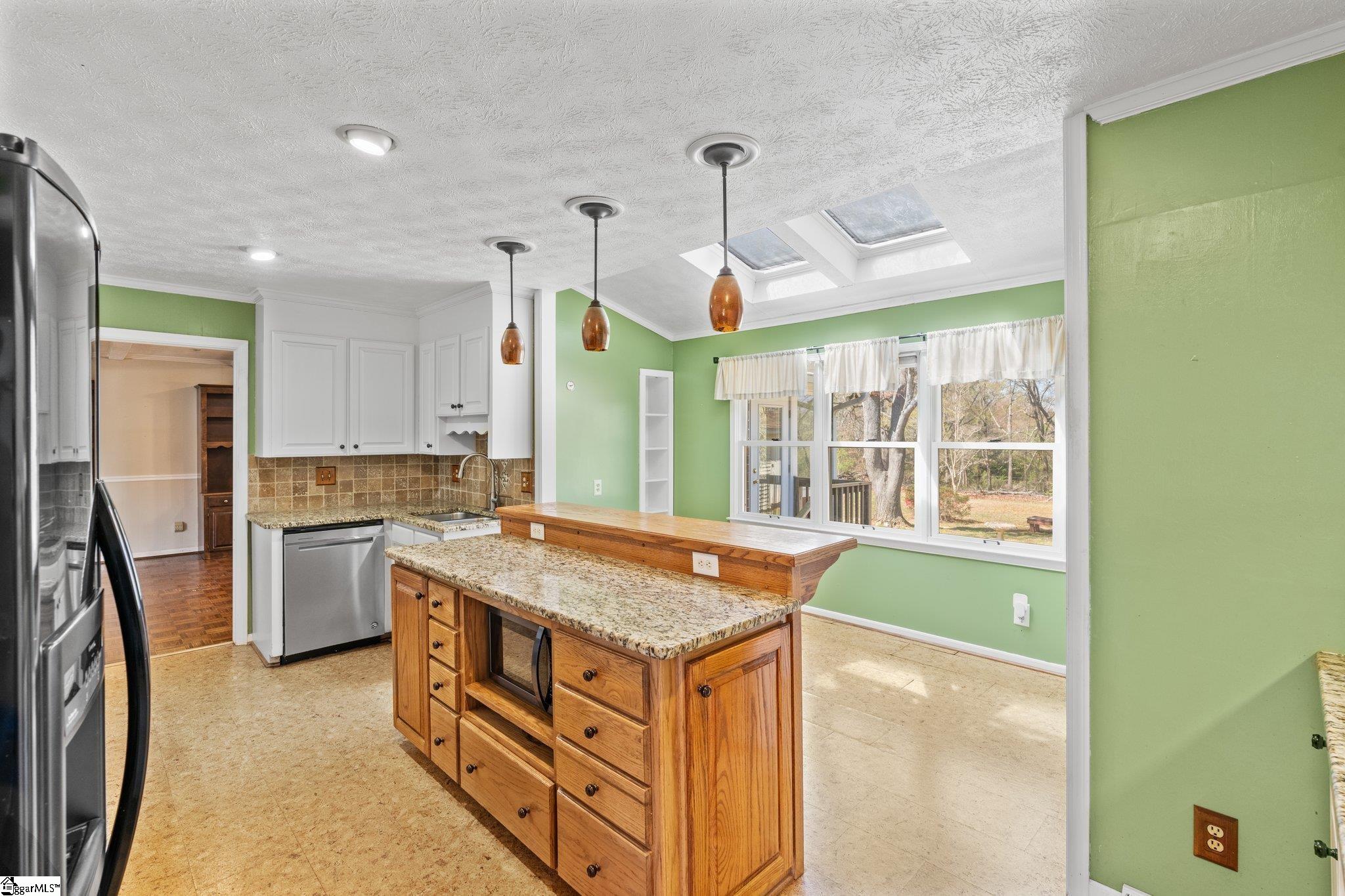 78 Hunter Road Fountain Inn, SC 29644 - Photo 3 of 36
