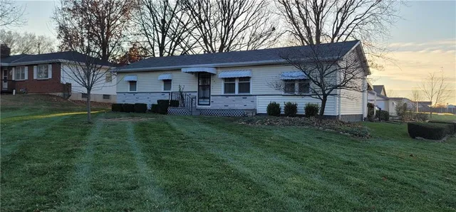 $339,900 | 101 South Harrison Street, Spring Hill, KS 66083