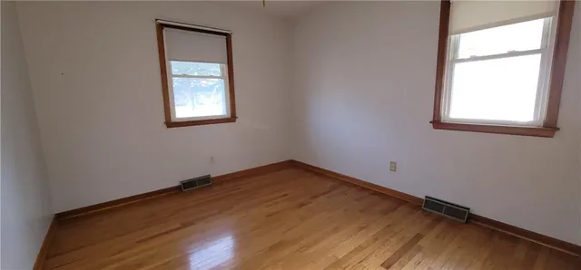 $315,000 | 101 South Harrison Street, Spring Hill, KS 66083