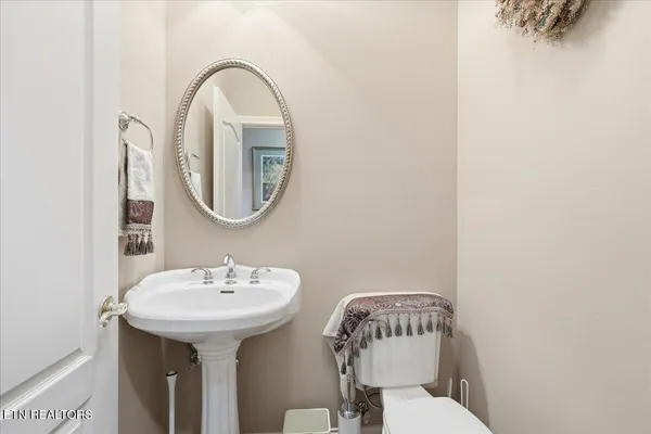 $1,033,290 | 522 Waterstone Circle, Greeneville, TN 37745