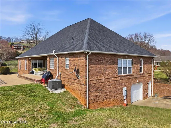 $1,033,290 | 522 Waterstone Circle, Greeneville, TN 37745
