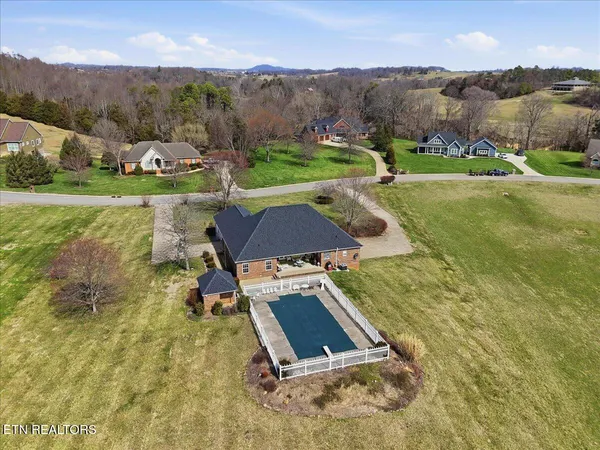 $1,033,290 | 522 Waterstone Circle, Greeneville, TN 37745