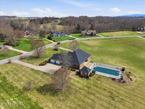 $1,033,290 | 522 Waterstone Circle, Greeneville, TN 37745