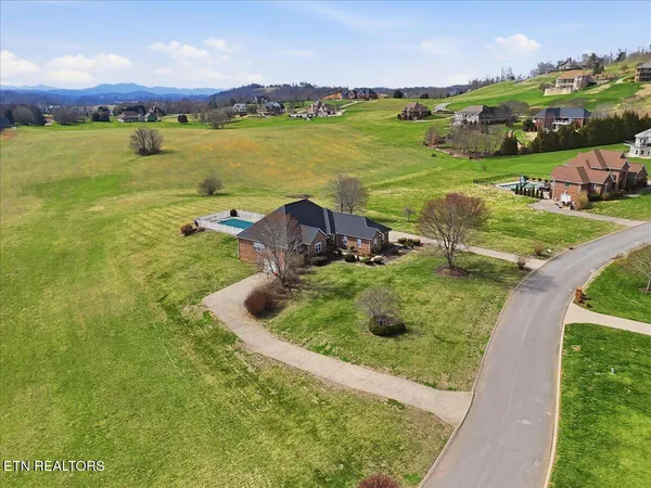$1,033,290 | 522 Waterstone Circle, Greeneville, TN 37745