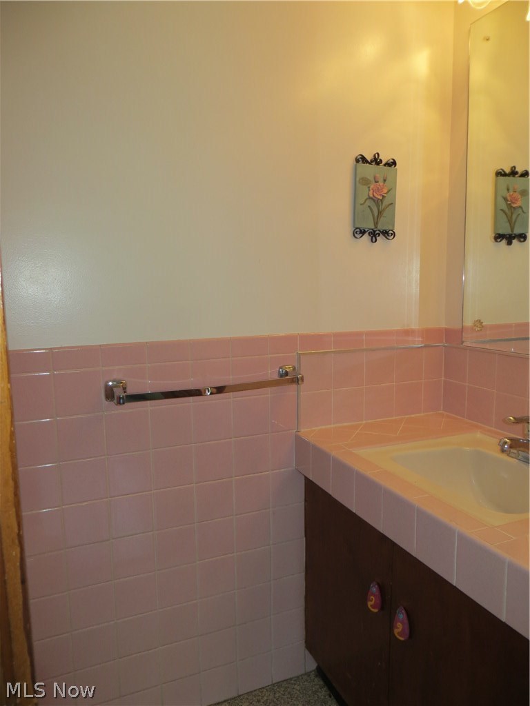 7265 Walton Road Walton Hills, OH 44146 - Photo 24 of 34