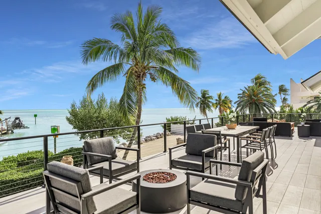 a view of outdoor space yard and patio