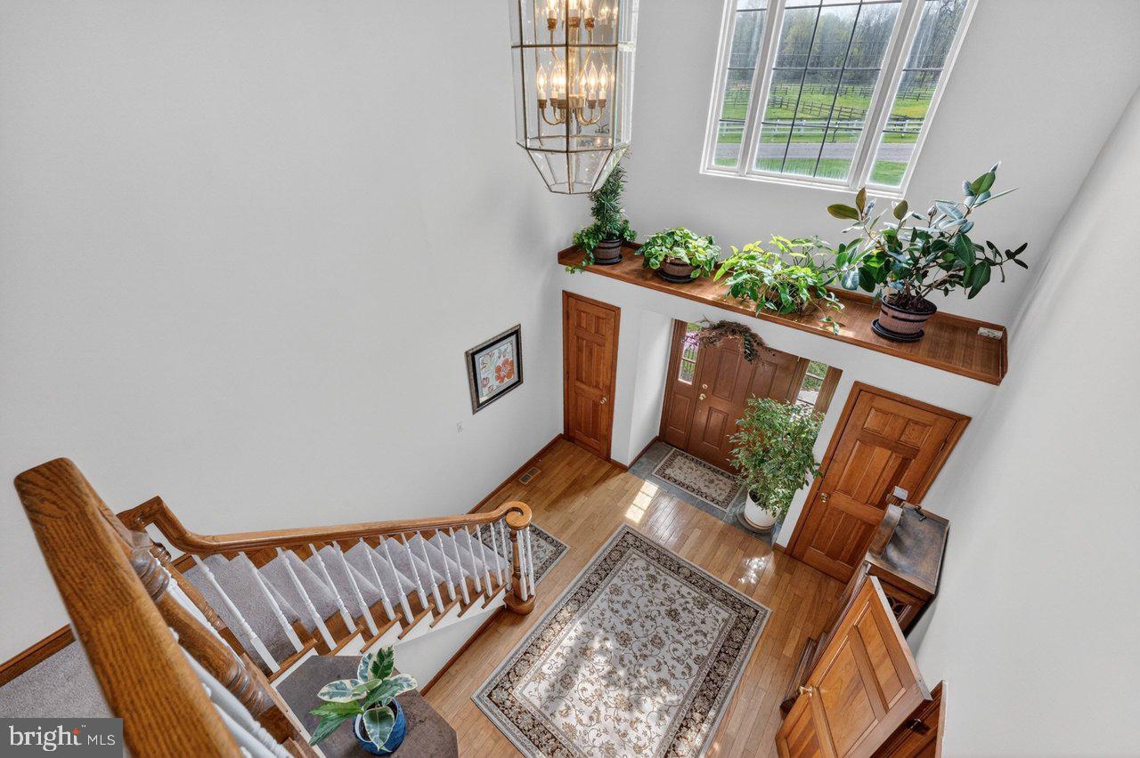 158 Chesterfield Georgetown Road Chesterfield, NJ 08515 - Photo 27 of 48 Inviting foyer with natural light.
