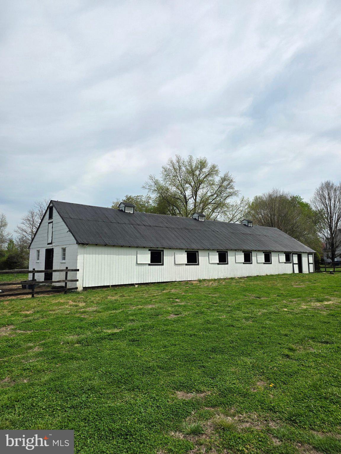 158 Chesterfield Georgetown Road Chesterfield, NJ 08515 - Photo 42 of 48 Charming barn amidst lush greenery.